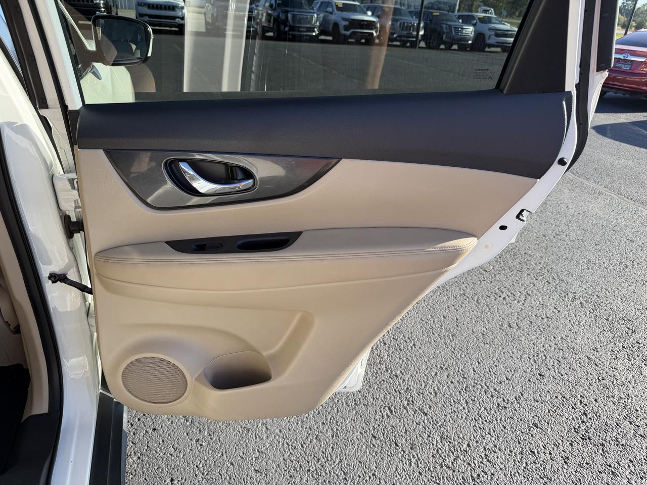 Nissan Rogue FWD SV 2020