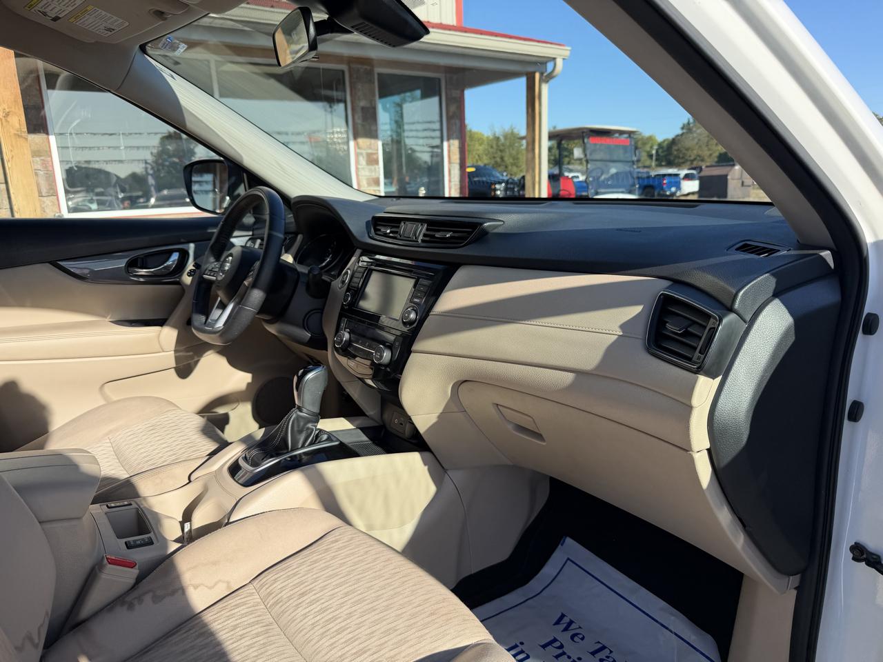 Nissan Rogue FWD SV 2020
