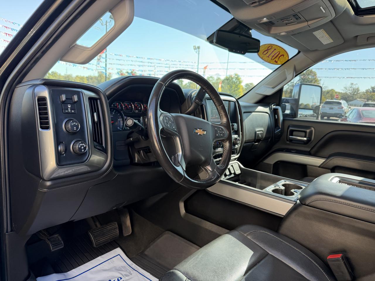 Chevrolet Silverado 3500HD 4WD Crew Cab 154" LTZ 2018