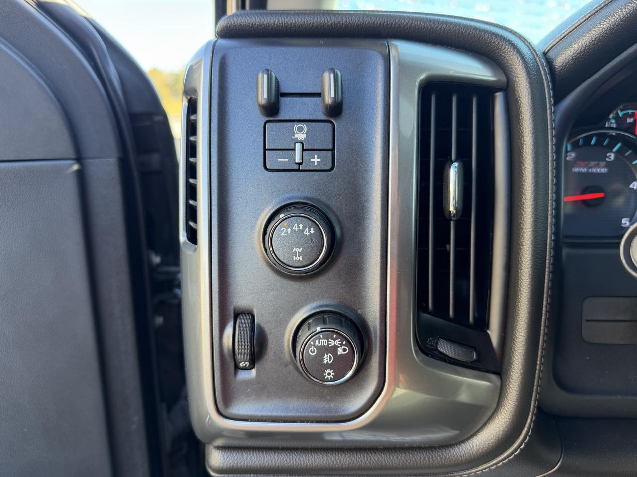 Chevrolet Silverado 3500HD 4WD Crew Cab 154" LTZ 2018