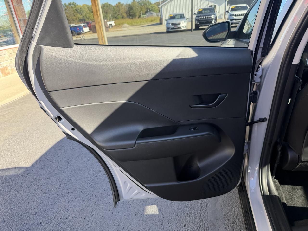 Hyundai Kona SEL AWD 2024