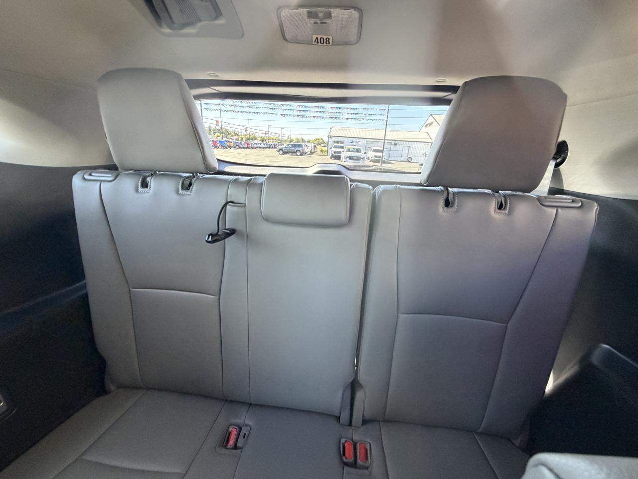 Toyota Highlander Hybrid XLE FWD (Natl) 2023