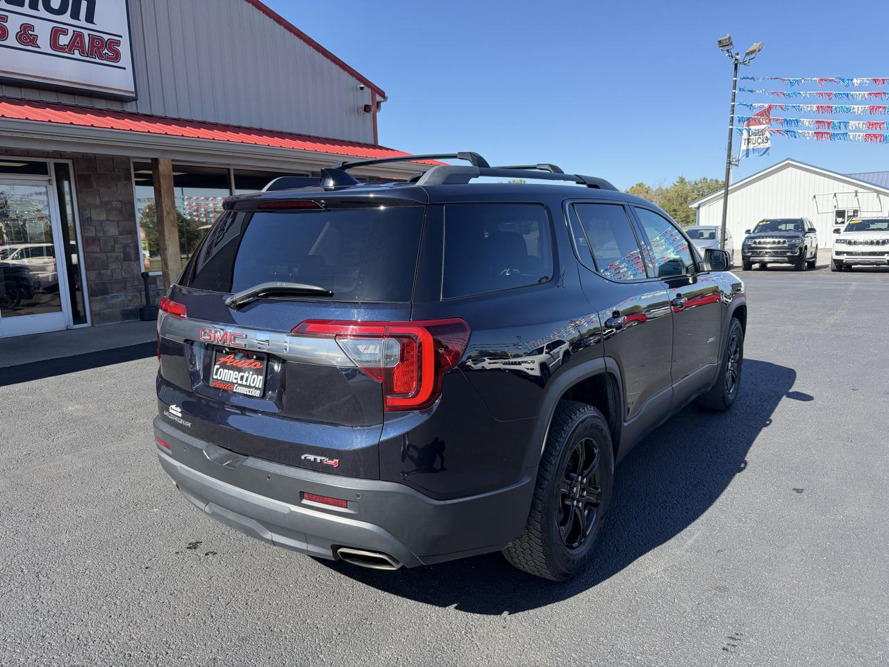 GMC Acadia AWD 4dr AT4 2021