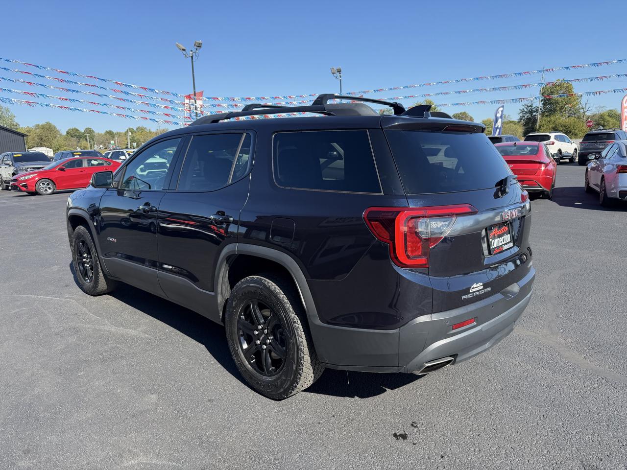 GMC Acadia AWD 4dr AT4 2021