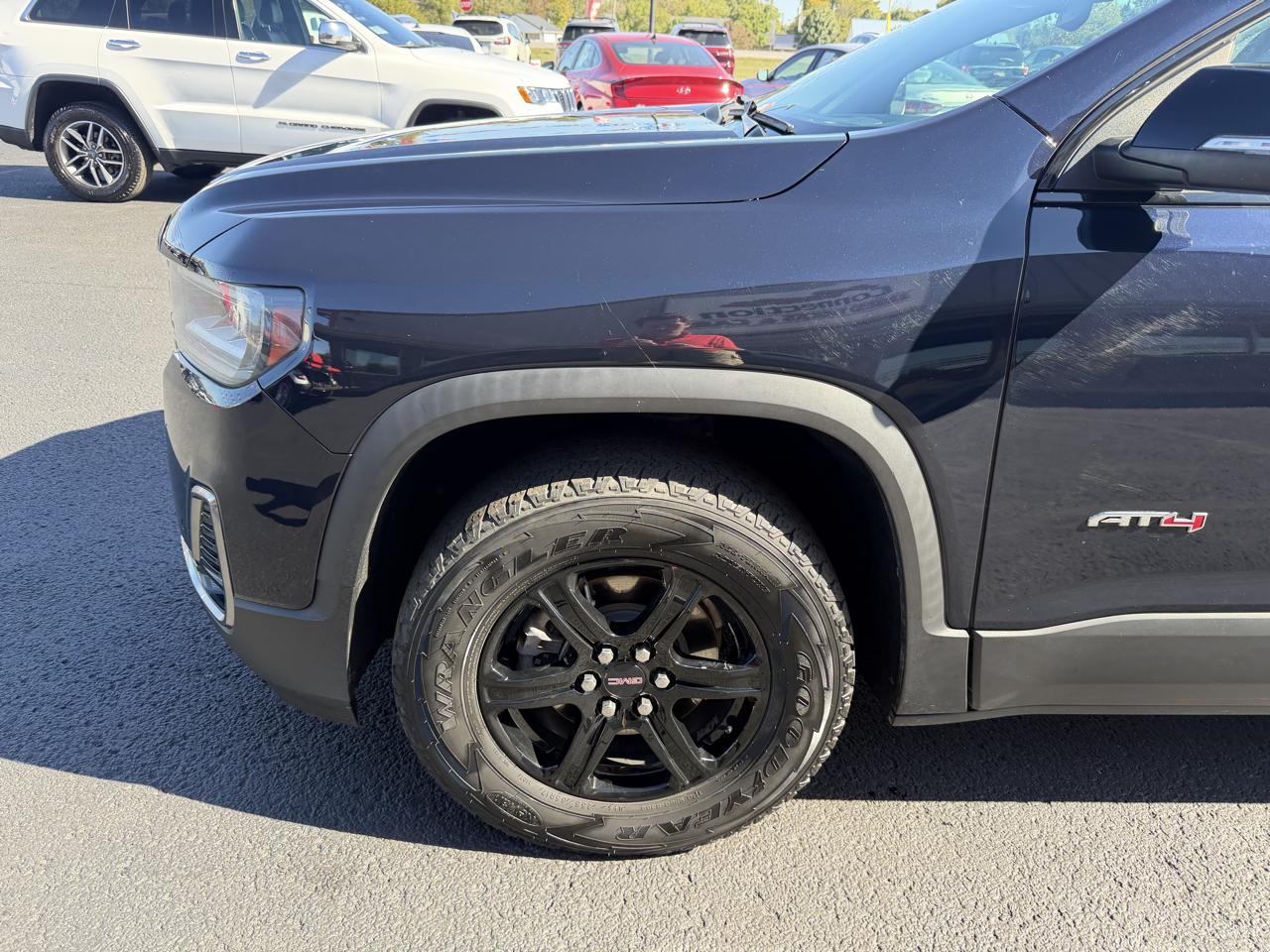GMC Acadia AWD 4dr AT4 2021