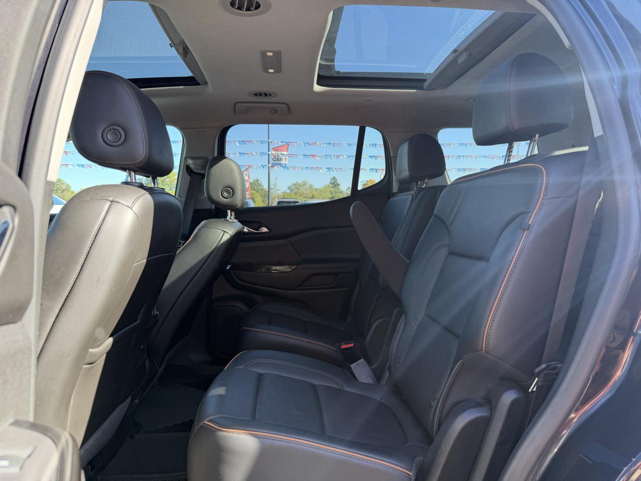 GMC Acadia AWD 4dr AT4 2021