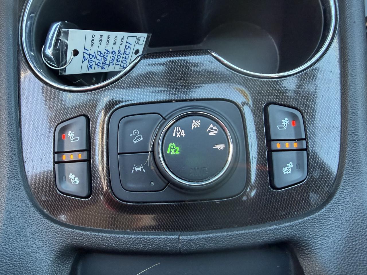 GMC Acadia AWD 4dr AT4 2021