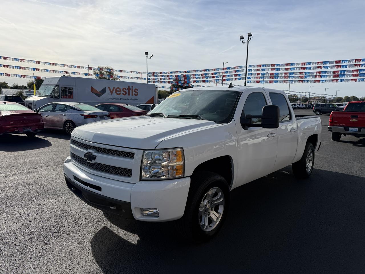 Chevrolet Silverado 1500 4WD Crew Cab 143.5" LT 2011