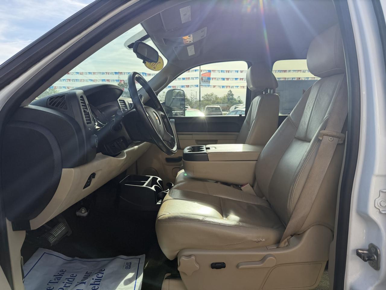 Chevrolet Silverado 1500 4WD Crew Cab 143.5" LT 2011