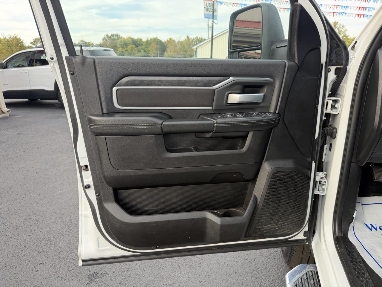 RAM 2500 Big Horn 4x4 Crew Cab 6'4" Box 2024