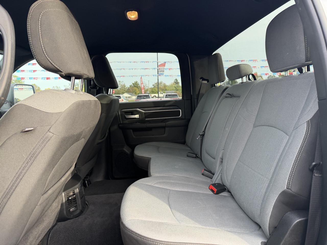 RAM 2500 Big Horn 4x4 Crew Cab 6'4" Box 2024