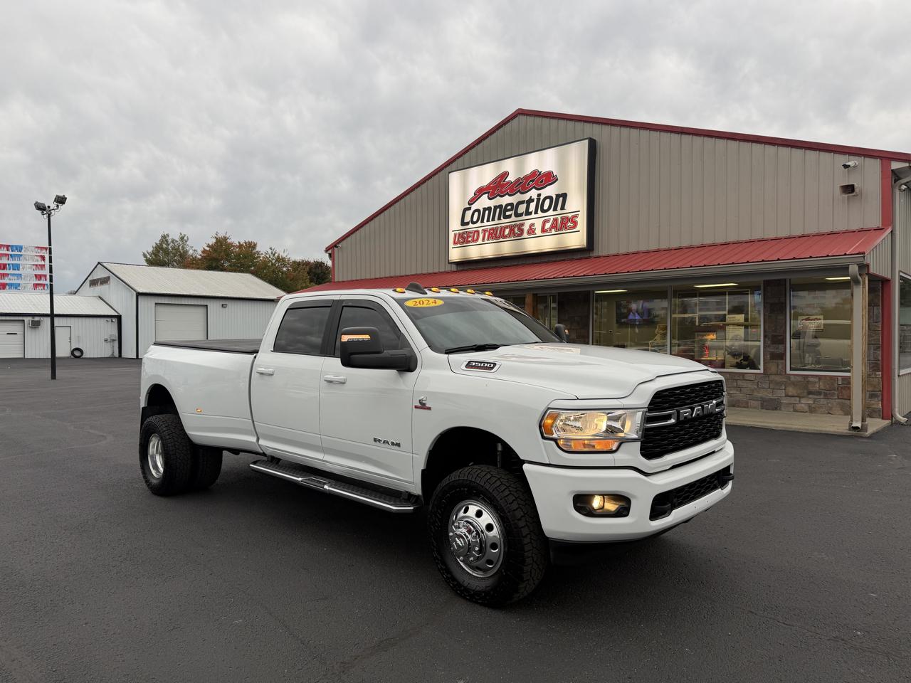 2024 RAM 3500 Big Horn 4x4 Crew Cab 8' Box
