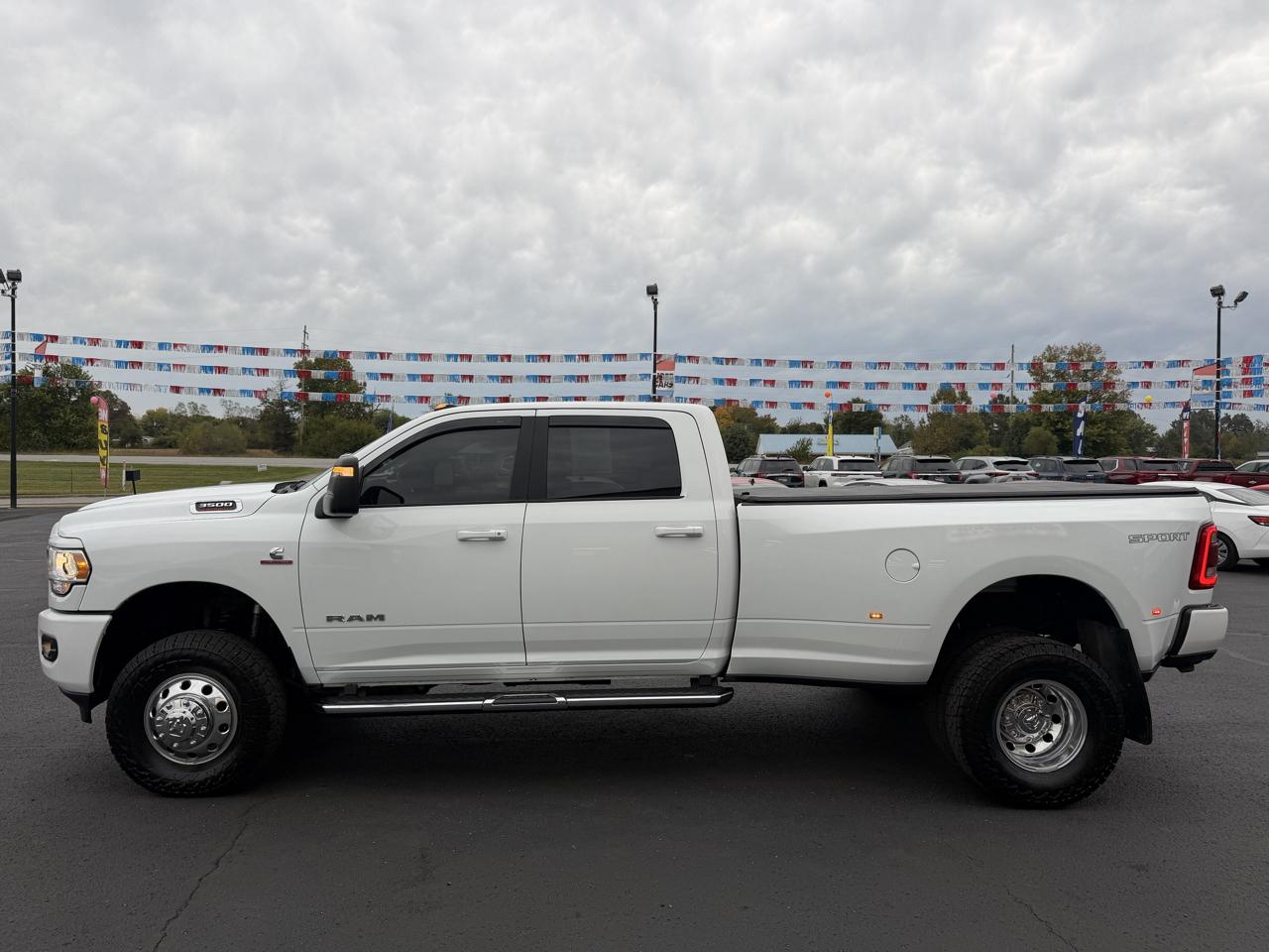RAM 3500 Big Horn 4x4 Crew Cab 8' Box 2024