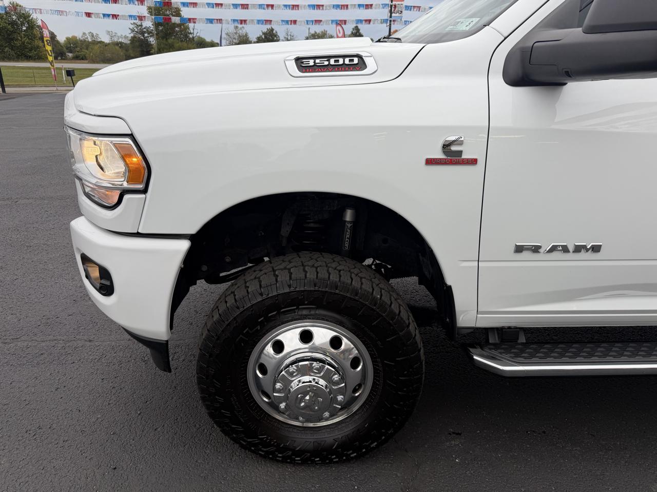 RAM 3500 Big Horn 4x4 Crew Cab 8' Box 2024
