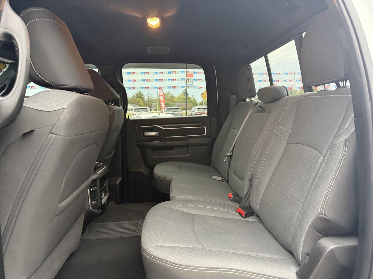 RAM 3500 Big Horn 4x4 Crew Cab 8' Box 2024