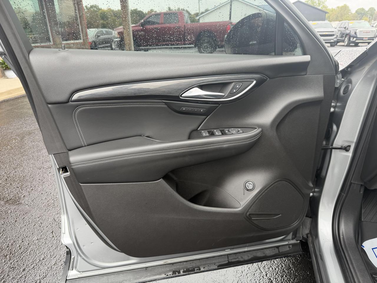 Buick Envision FWD 4dr Essence 2023