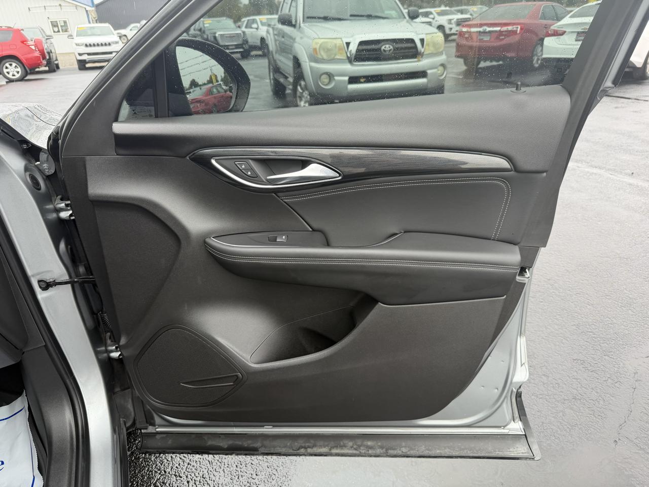 Buick Envision FWD 4dr Essence 2023