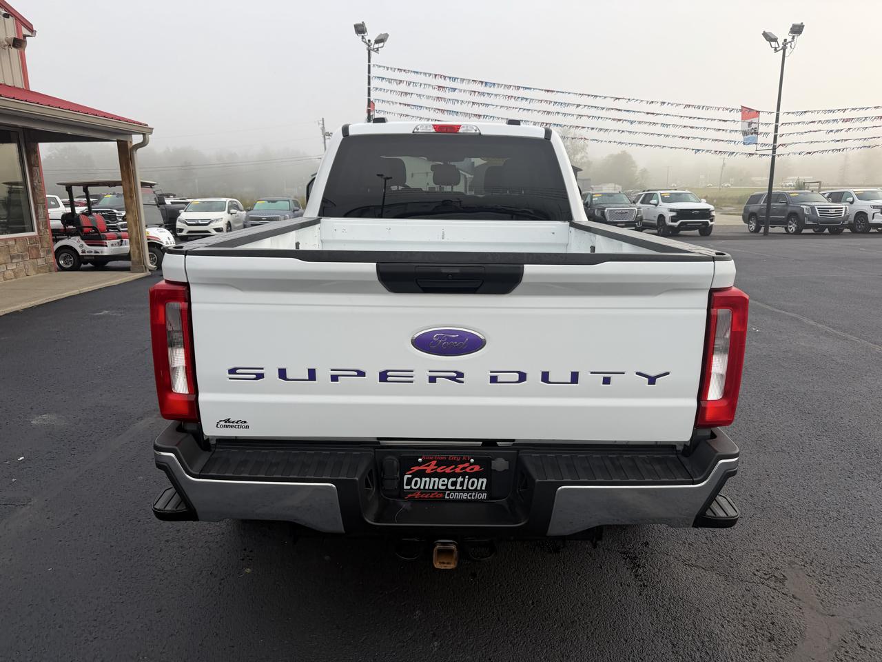 Ford Super Duty F-250 SRW XLT 4WD Crew Cab 6.75' Box 2023