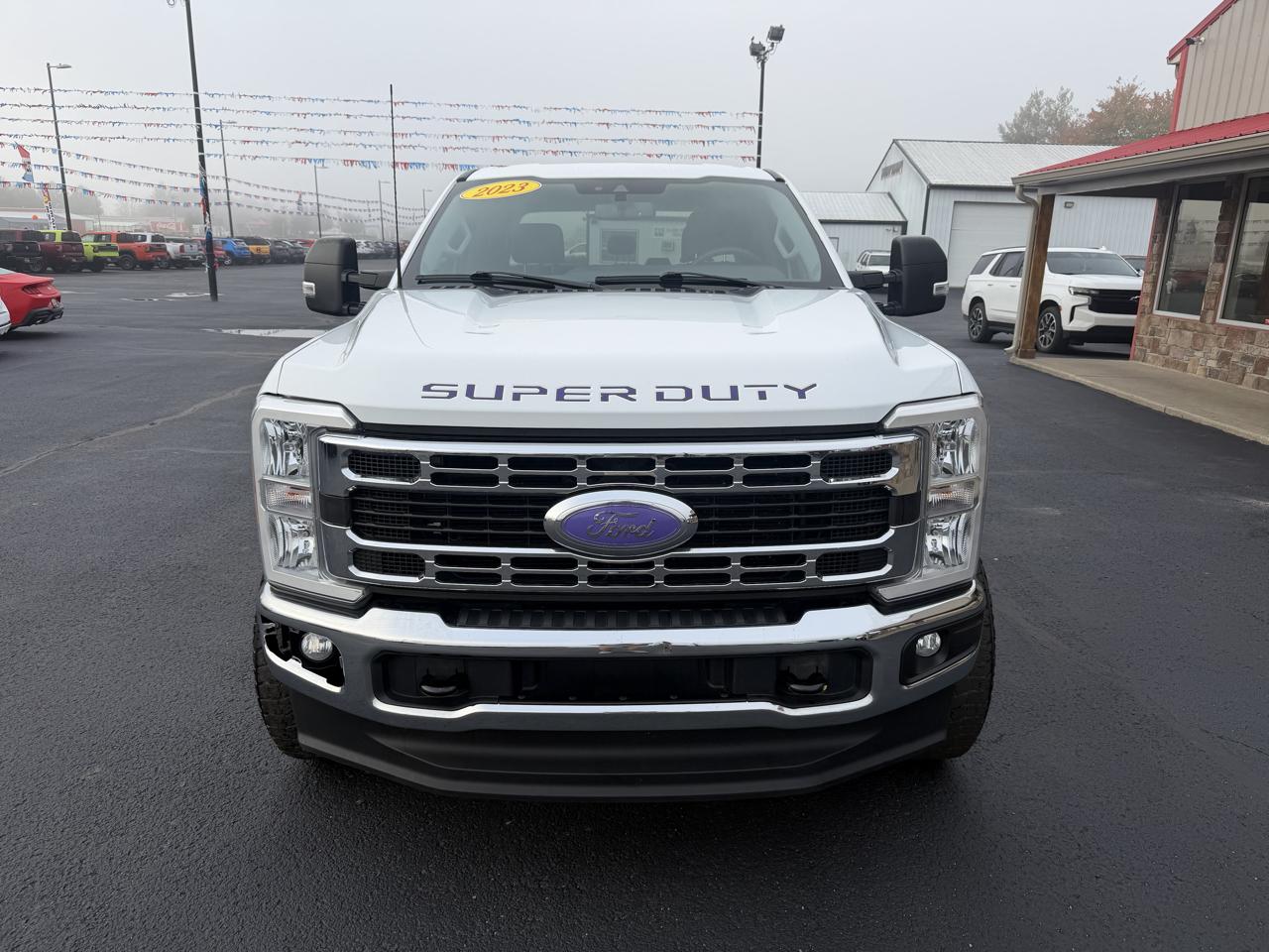 Ford Super Duty F-250 SRW XLT 4WD Crew Cab 6.75' Box 2023