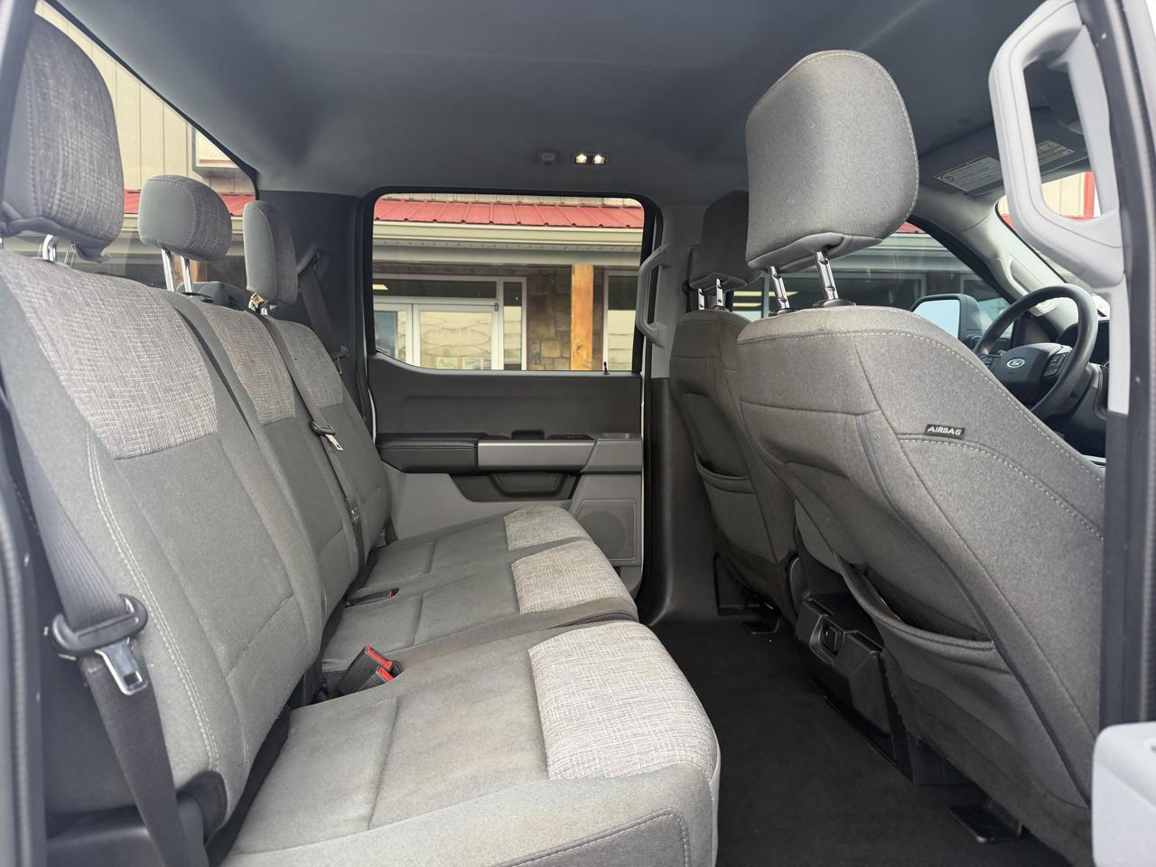 Ford Super Duty F-250 SRW XLT 4WD Crew Cab 6.75' Box 2023