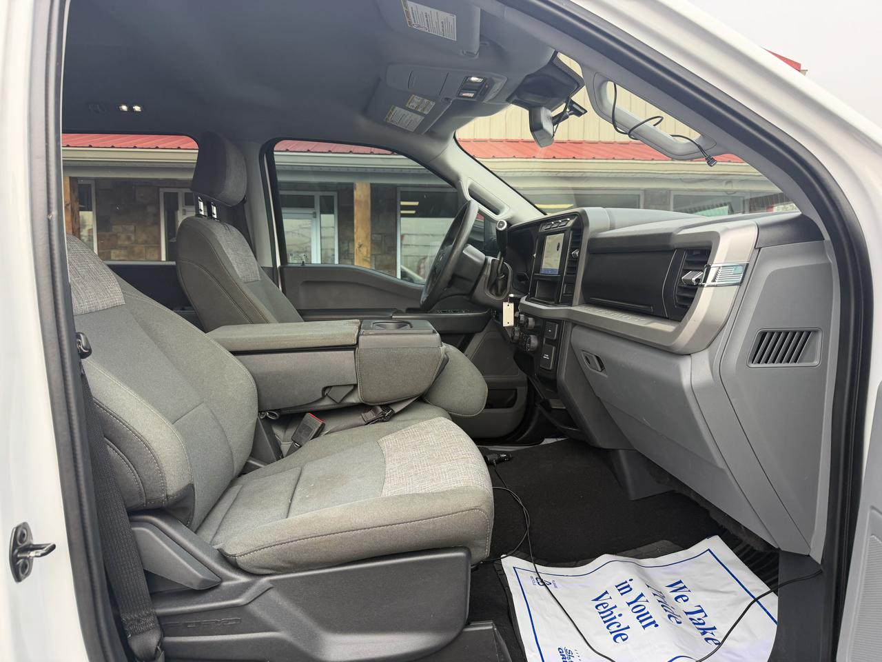 Ford Super Duty F-250 SRW XLT 4WD Crew Cab 6.75' Box 2023