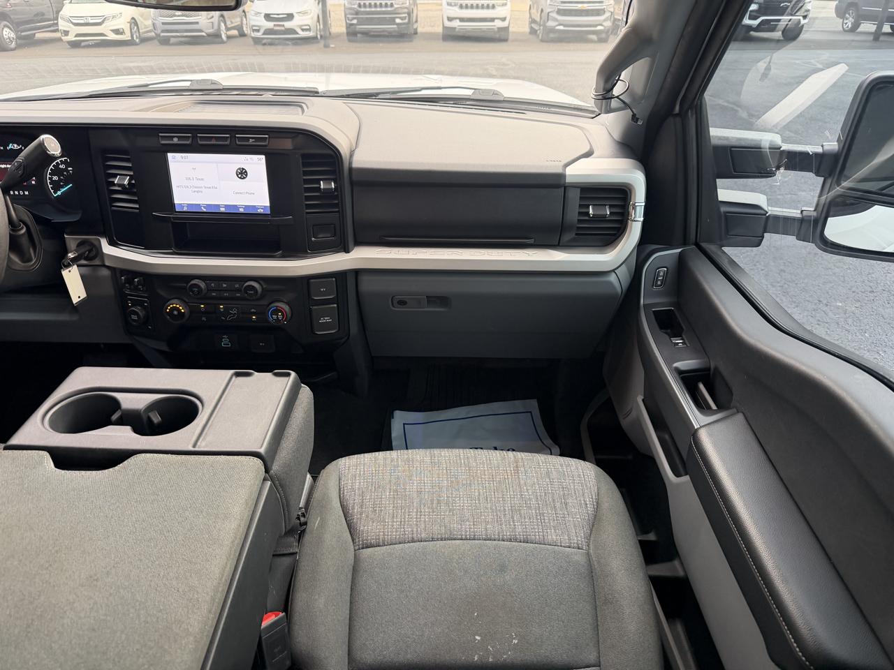 Ford Super Duty F-250 SRW XLT 4WD Crew Cab 6.75' Box 2023