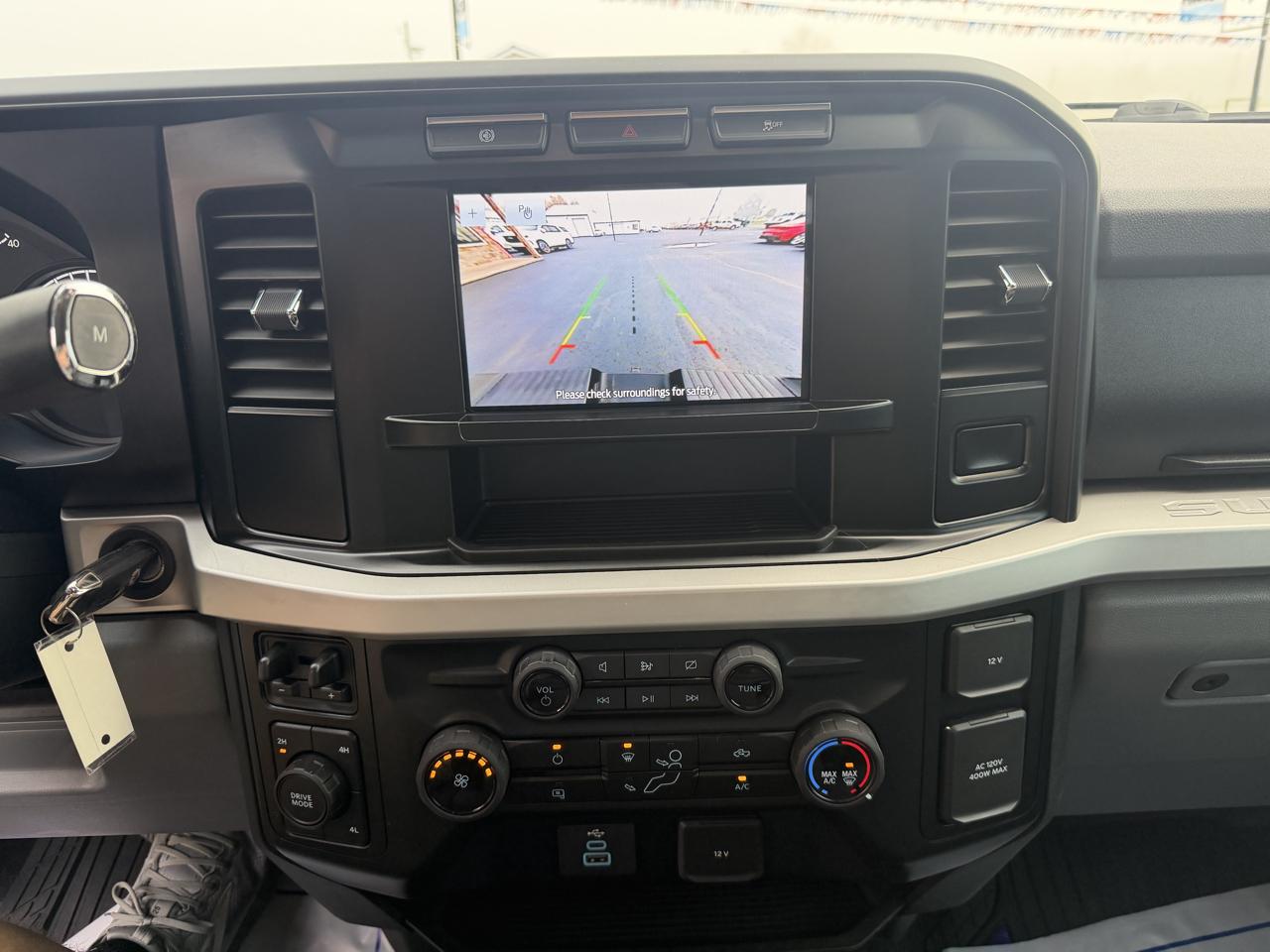 Ford Super Duty F-250 SRW XLT 4WD Crew Cab 6.75' Box 2023
