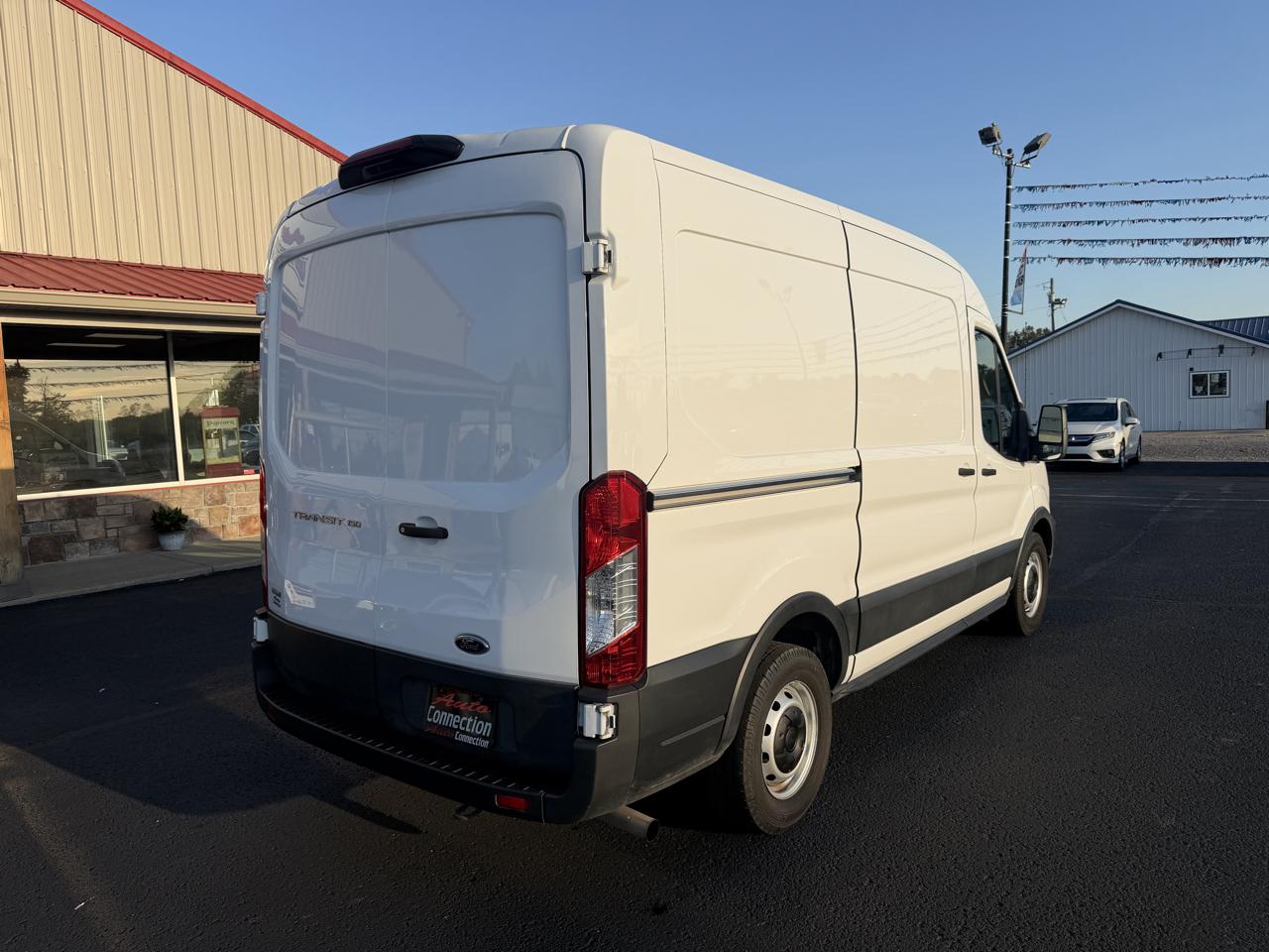 Ford Transit Cargo Van T-150 130" Med Rf 8670 GVWR RWD 2023