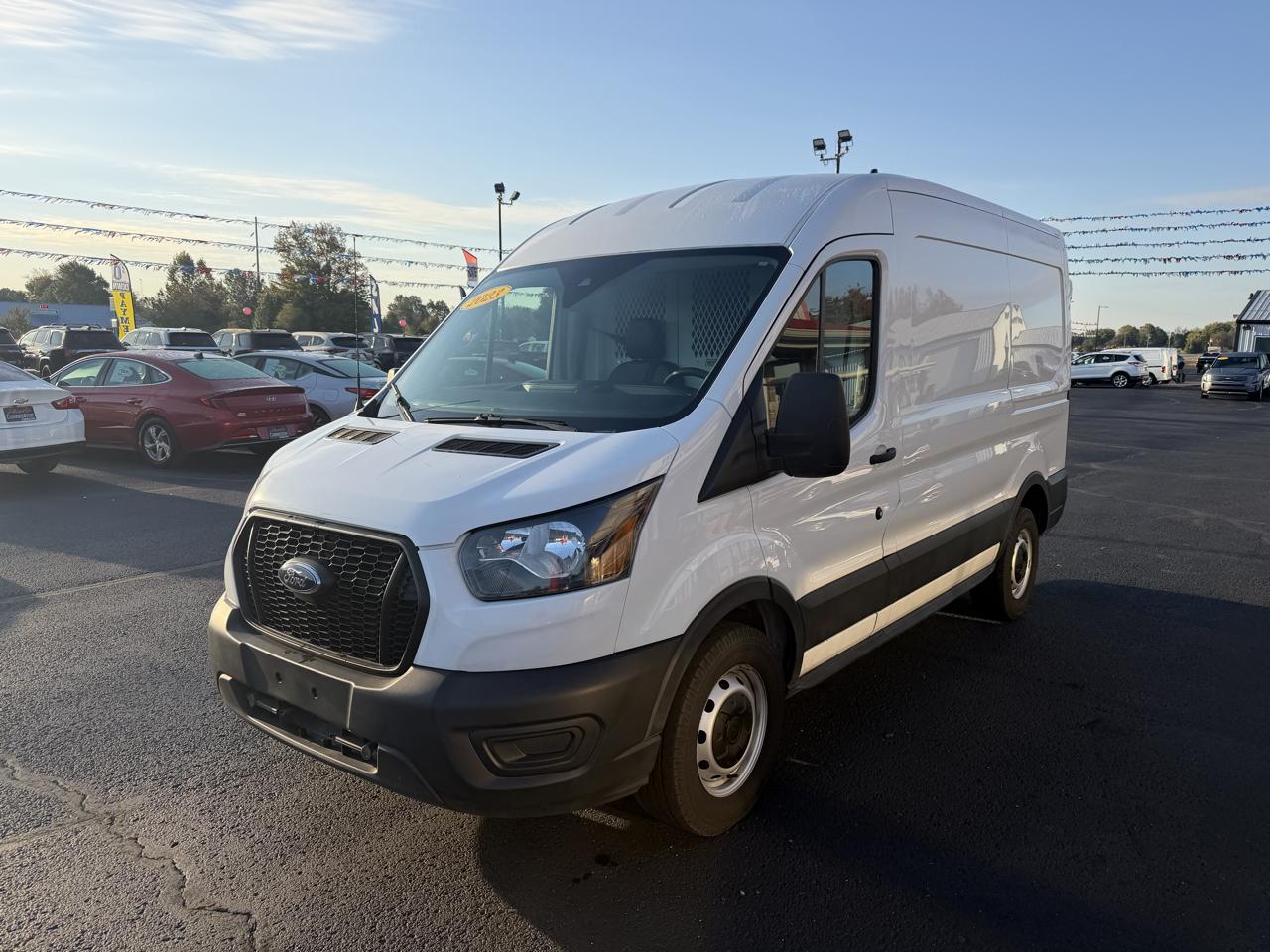 Ford Transit Cargo Van T-150 130" Med Rf 8670 GVWR RWD 2023