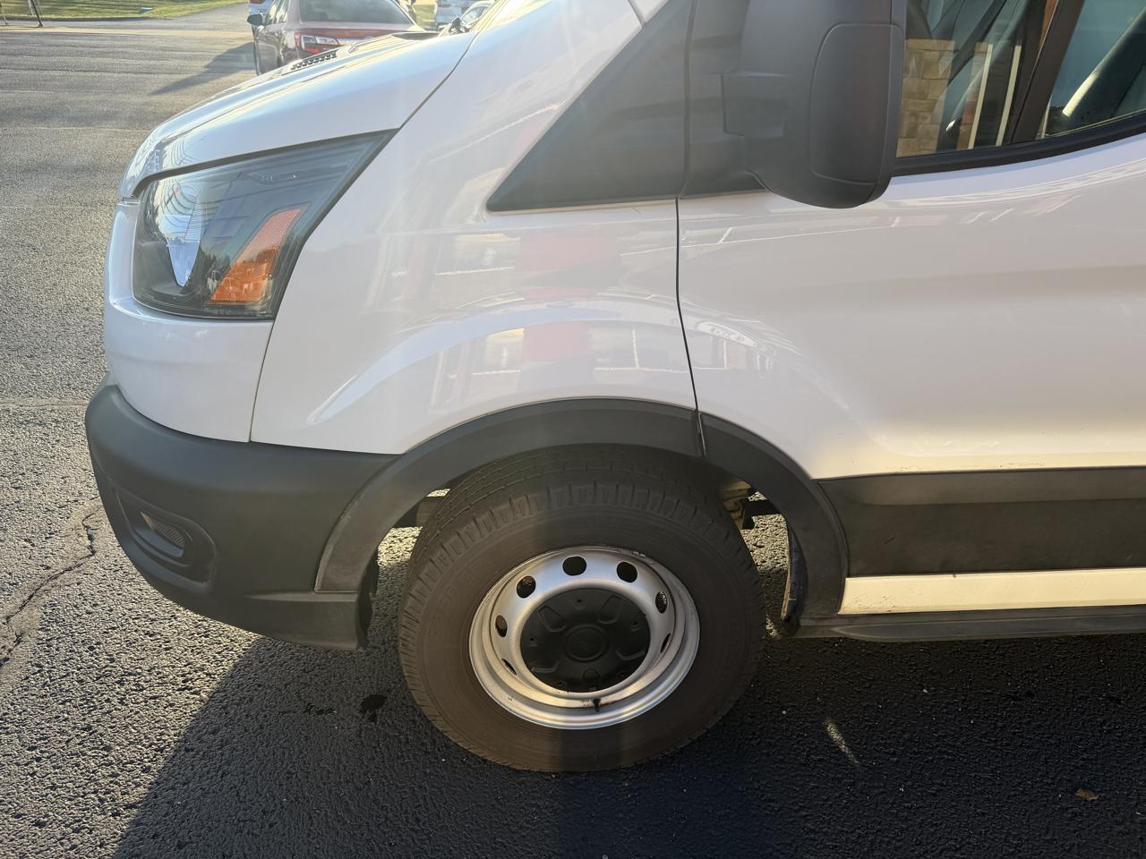 Ford Transit Cargo Van T-150 130" Med Rf 8670 GVWR RWD 2023