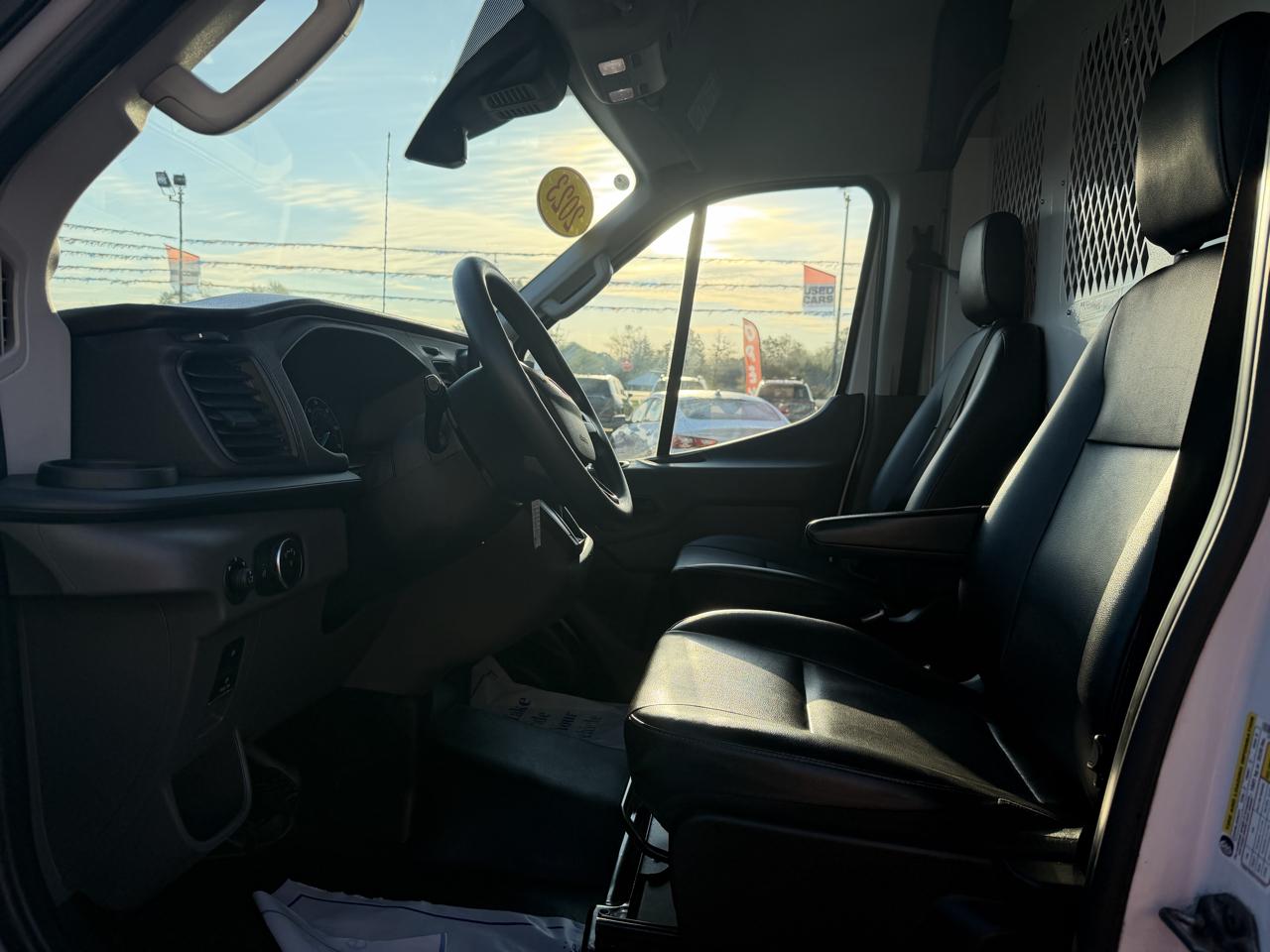 Ford Transit Cargo Van T-150 130" Med Rf 8670 GVWR RWD 2023