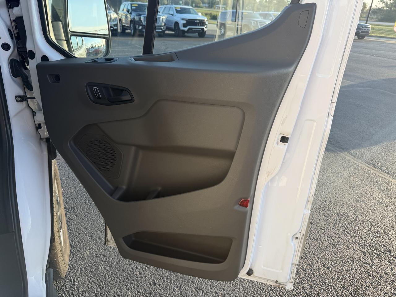 Ford Transit Cargo Van T-150 130" Med Rf 8670 GVWR RWD 2023