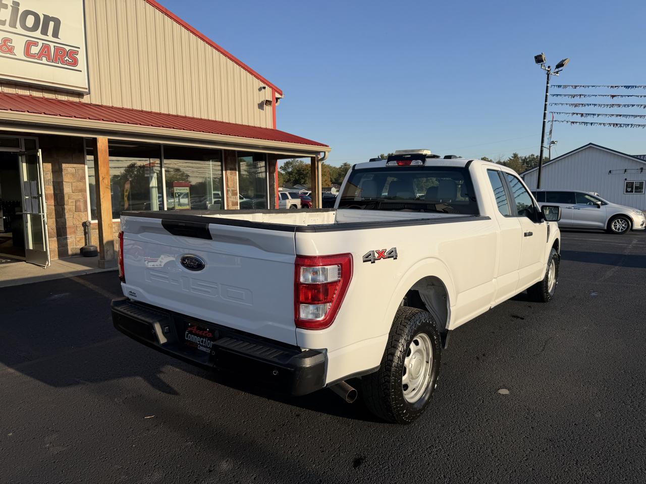 Ford F-150 4WD SuperCab 163" XL 2023