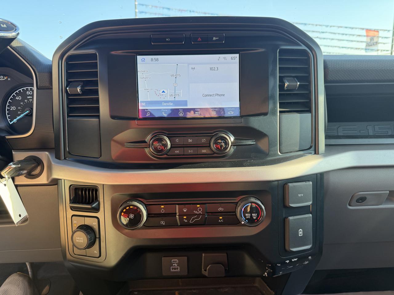 Ford F-150 4WD SuperCab 163" XL 2023