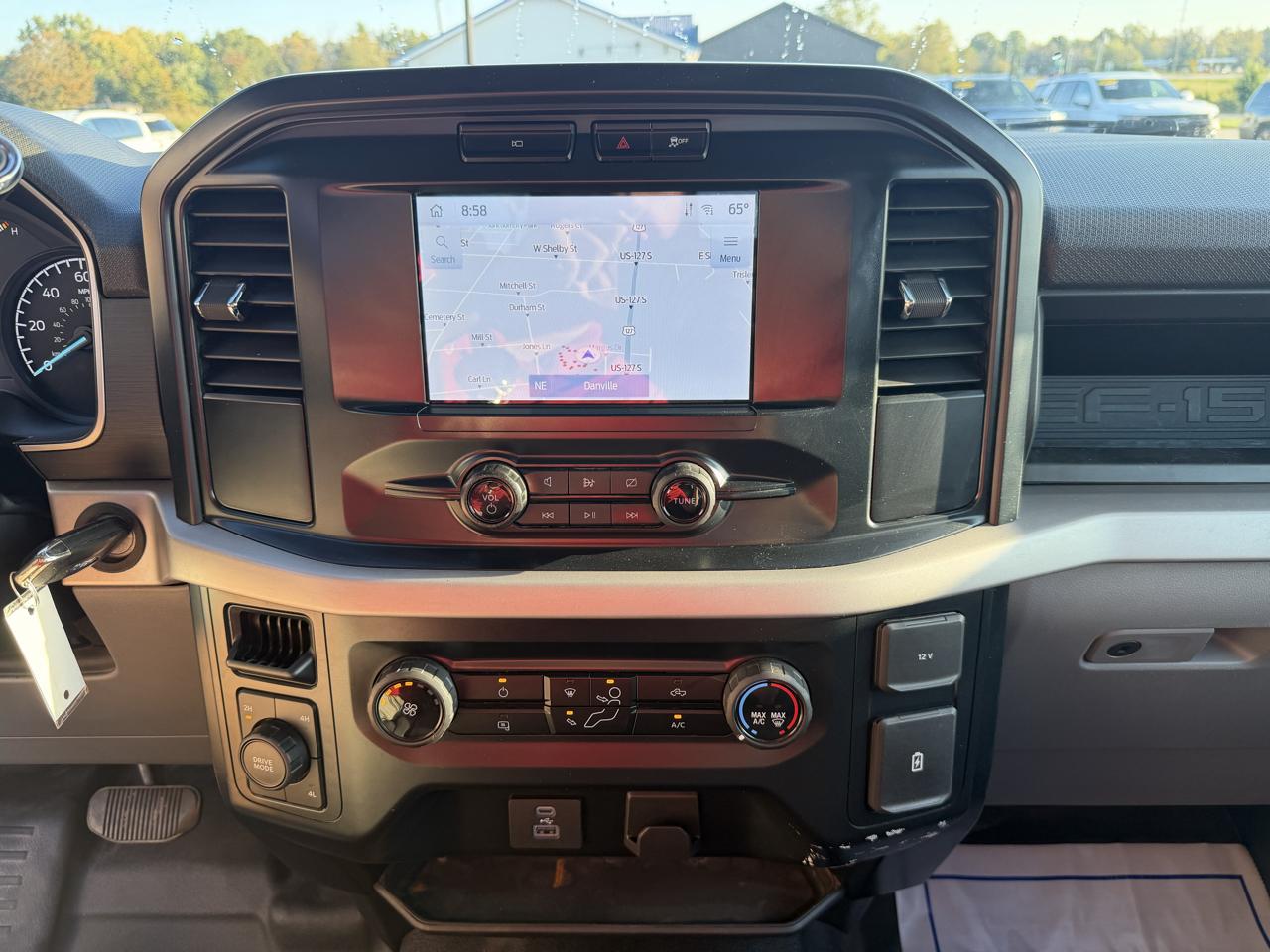Ford F-150 4WD SuperCab 163" XL 2023