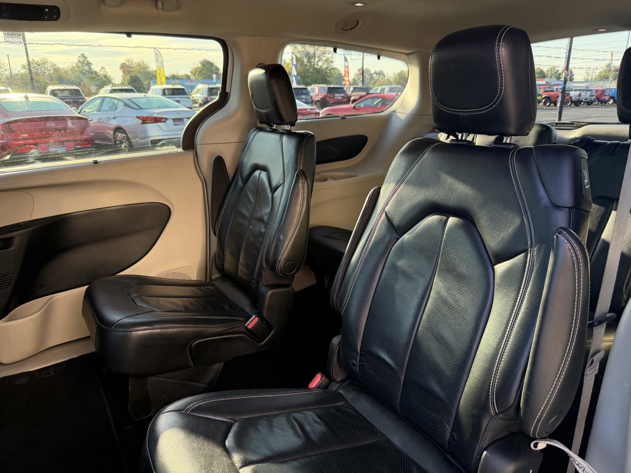 Chrysler Pacifica Touring L FWD 2022