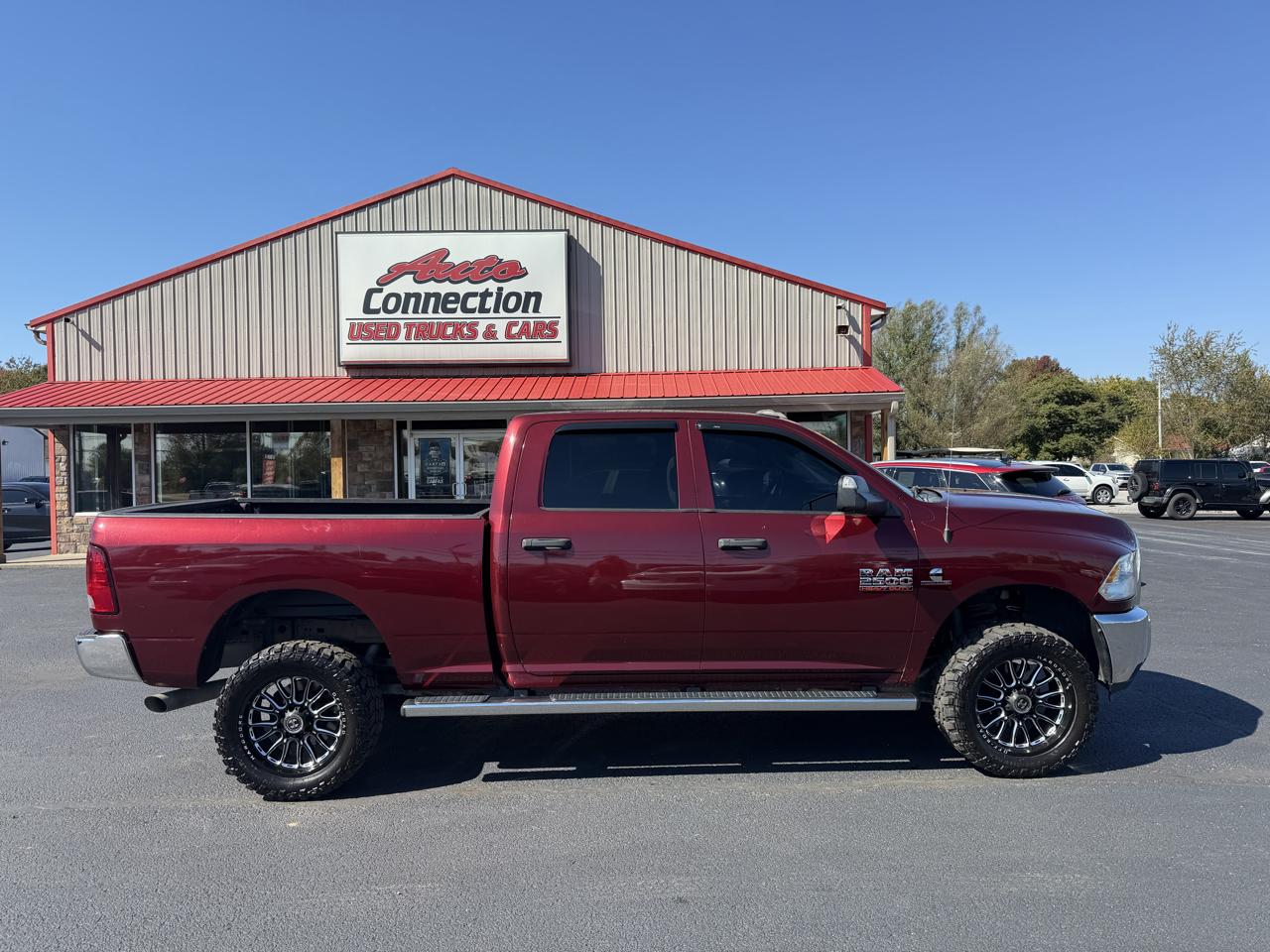 RAM 2500 Tradesman 4x4 Crew Cab 6'4" Box 2018