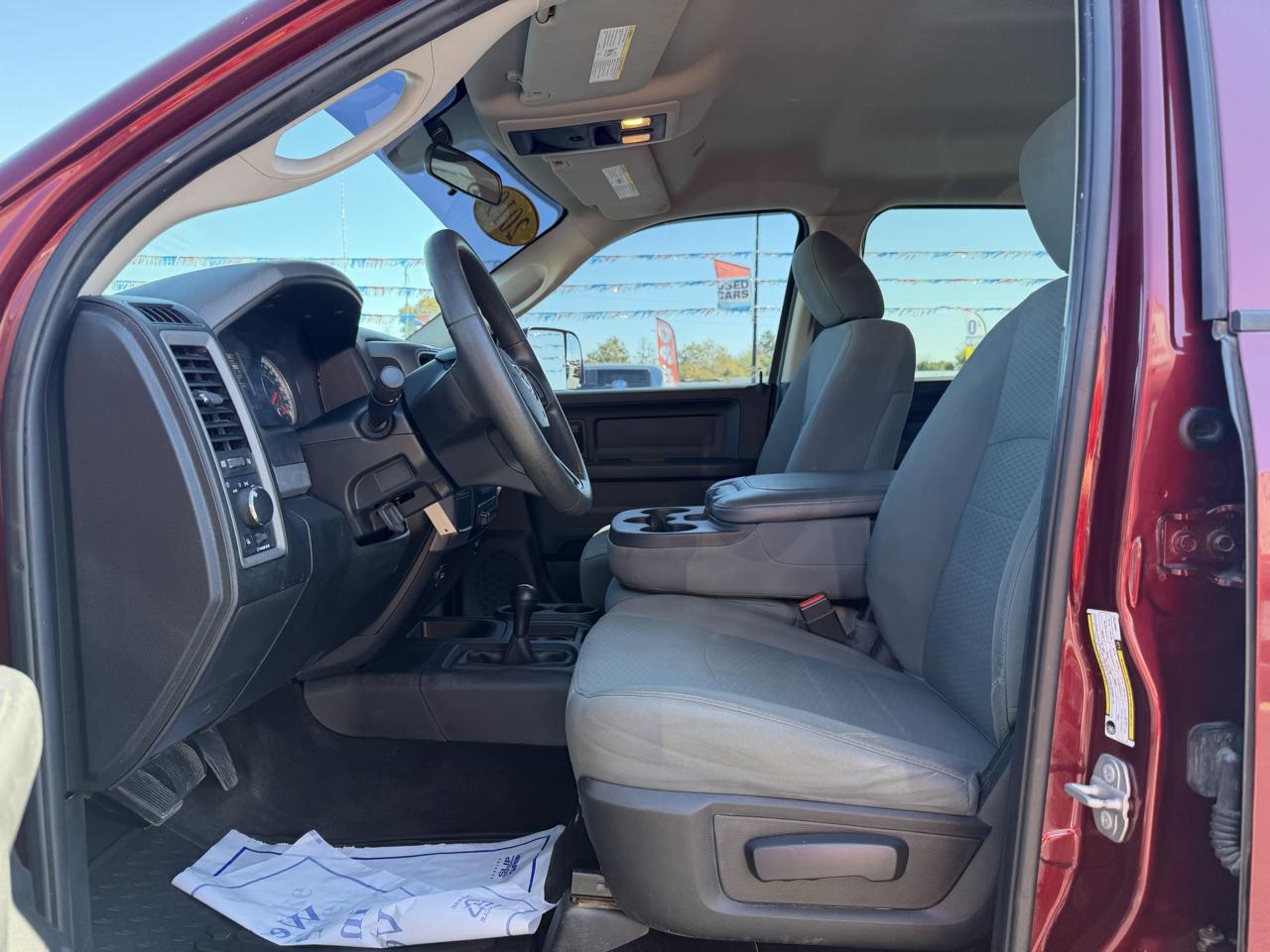 RAM 2500 Tradesman 4x4 Crew Cab 6'4" Box 2018