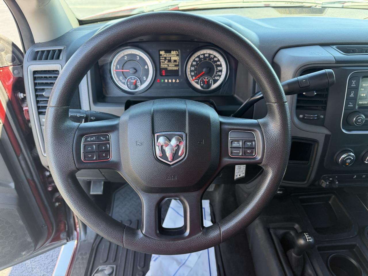 RAM 2500 Tradesman 4x4 Crew Cab 6'4" Box 2018