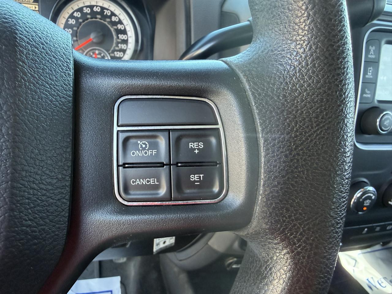 RAM 2500 Tradesman 4x4 Crew Cab 6'4" Box 2018
