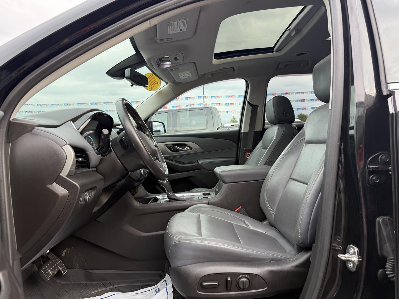 Chevrolet Traverse FWD 4dr LT Leather w/3LT 2019