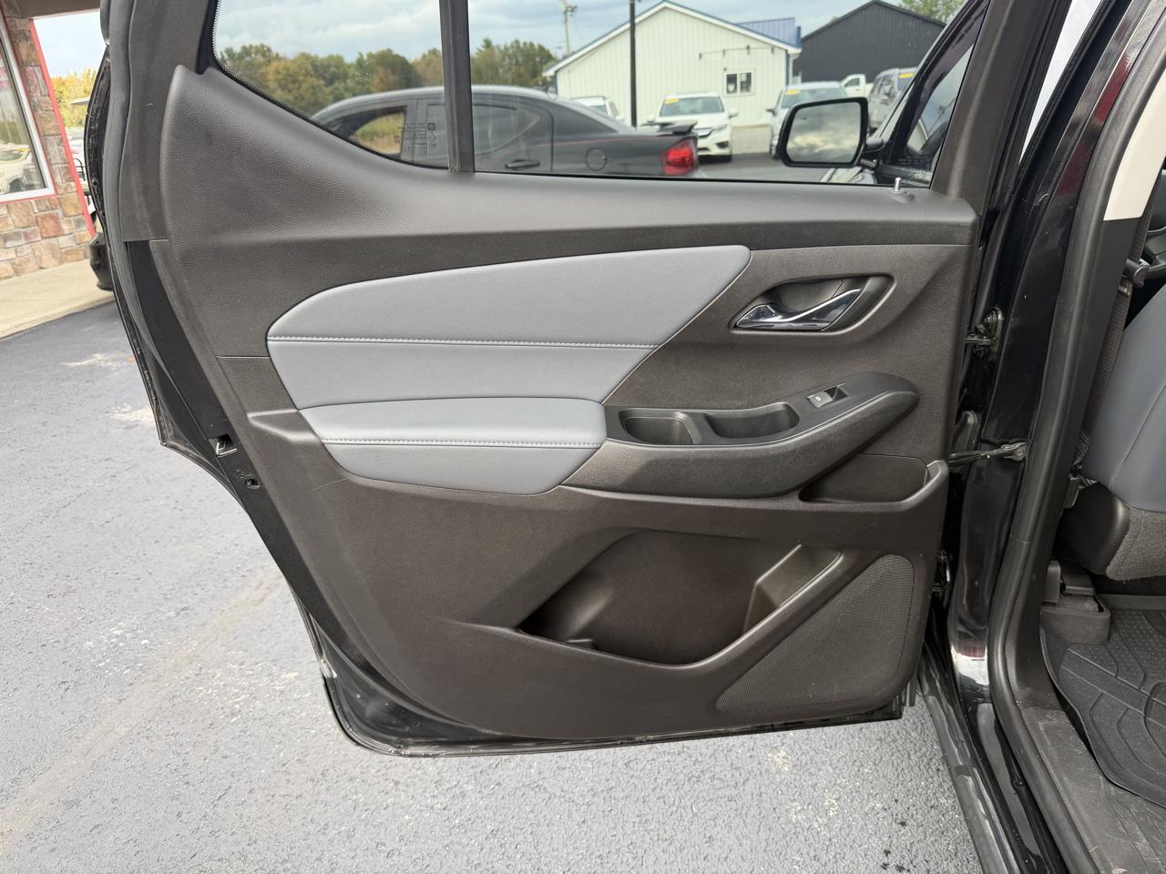 Chevrolet Traverse FWD 4dr LT Leather w/3LT 2019