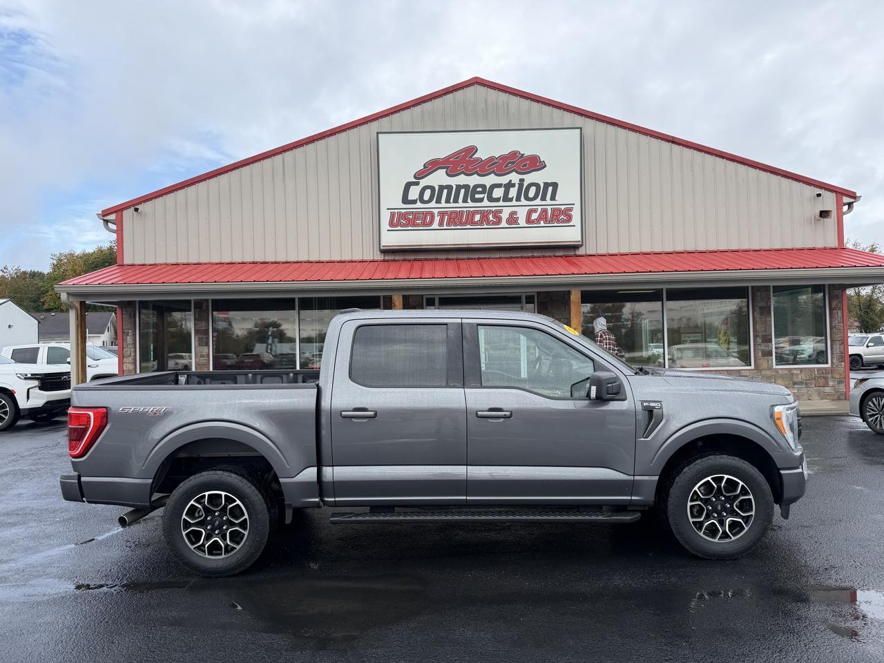 Ford F-150 4WD SuperCrew 150" XLT 2022