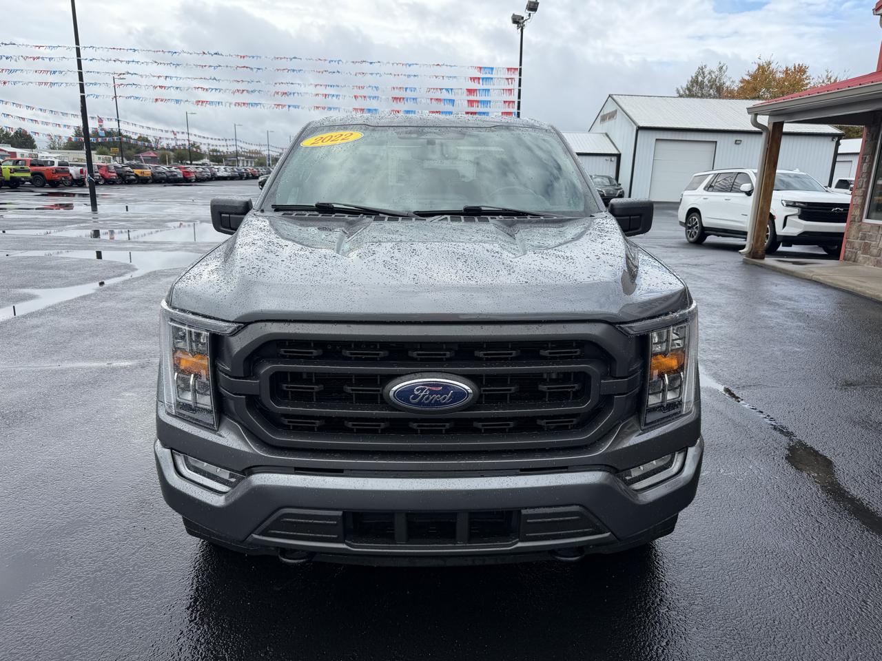 Ford F-150 4WD SuperCrew 150" XLT 2022