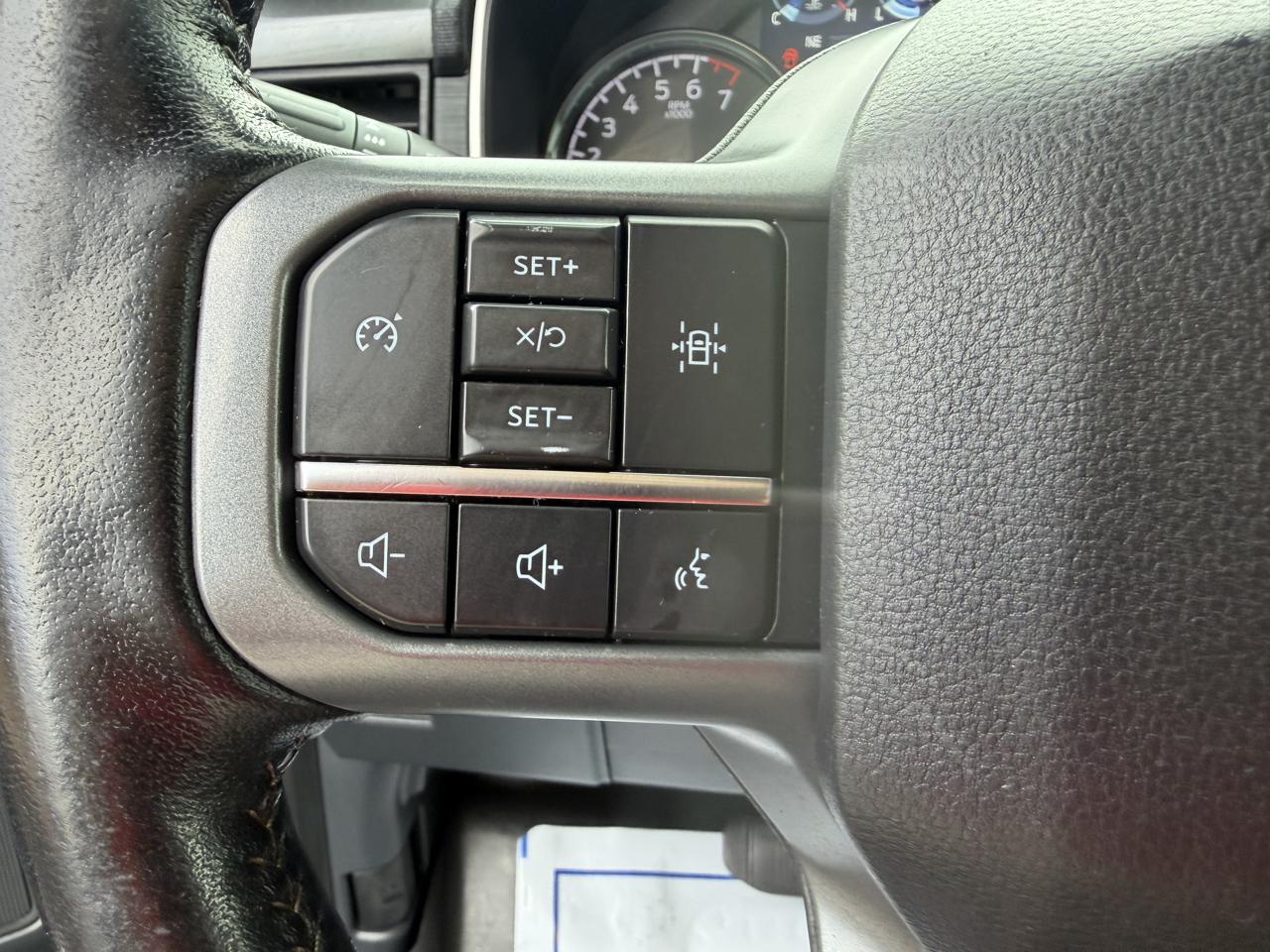 Ford F-150 4WD SuperCrew 150" XLT 2022