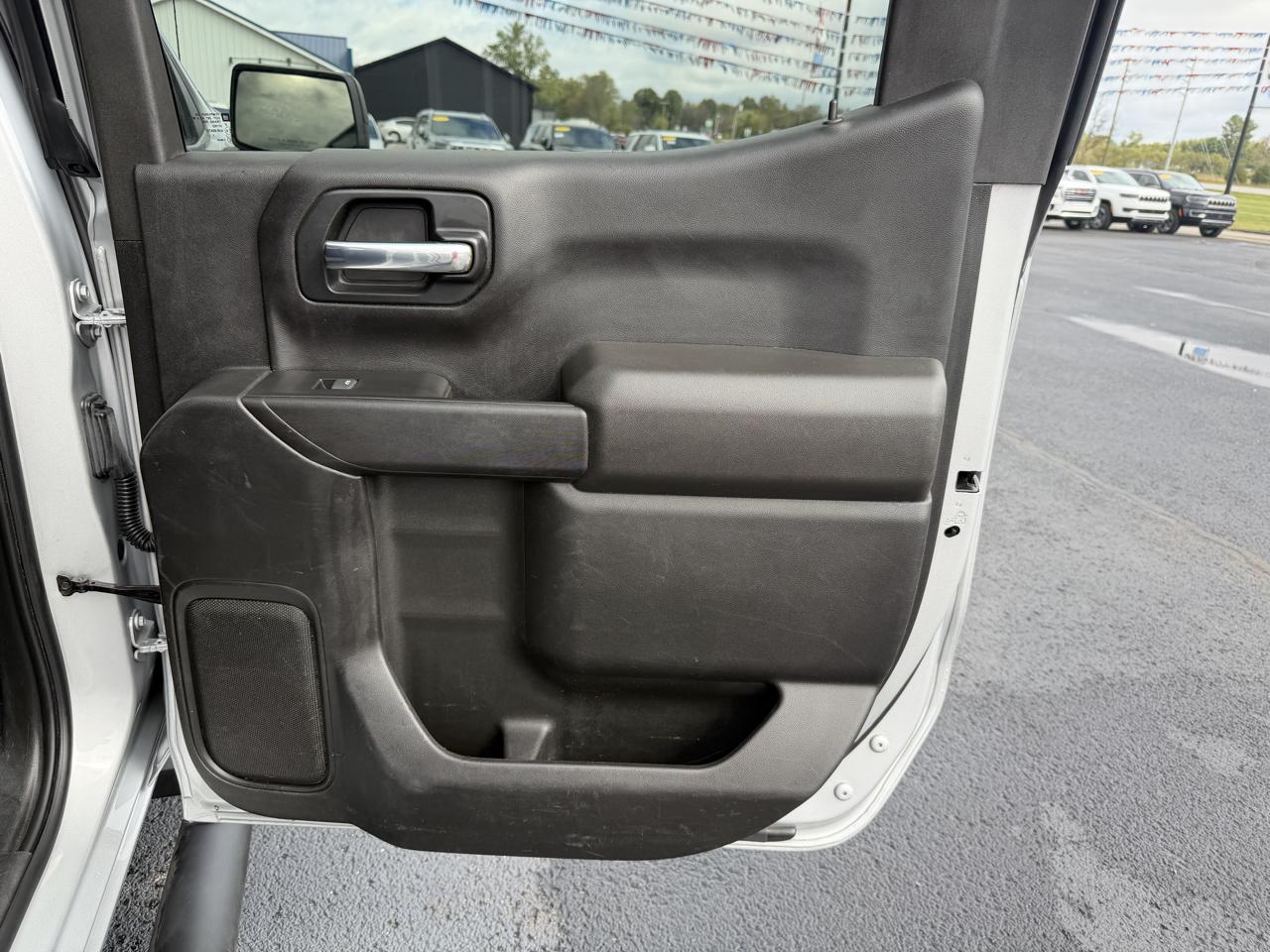 Chevrolet Silverado 1500 LTD 4WD Crew Cab 157" Custom 2022