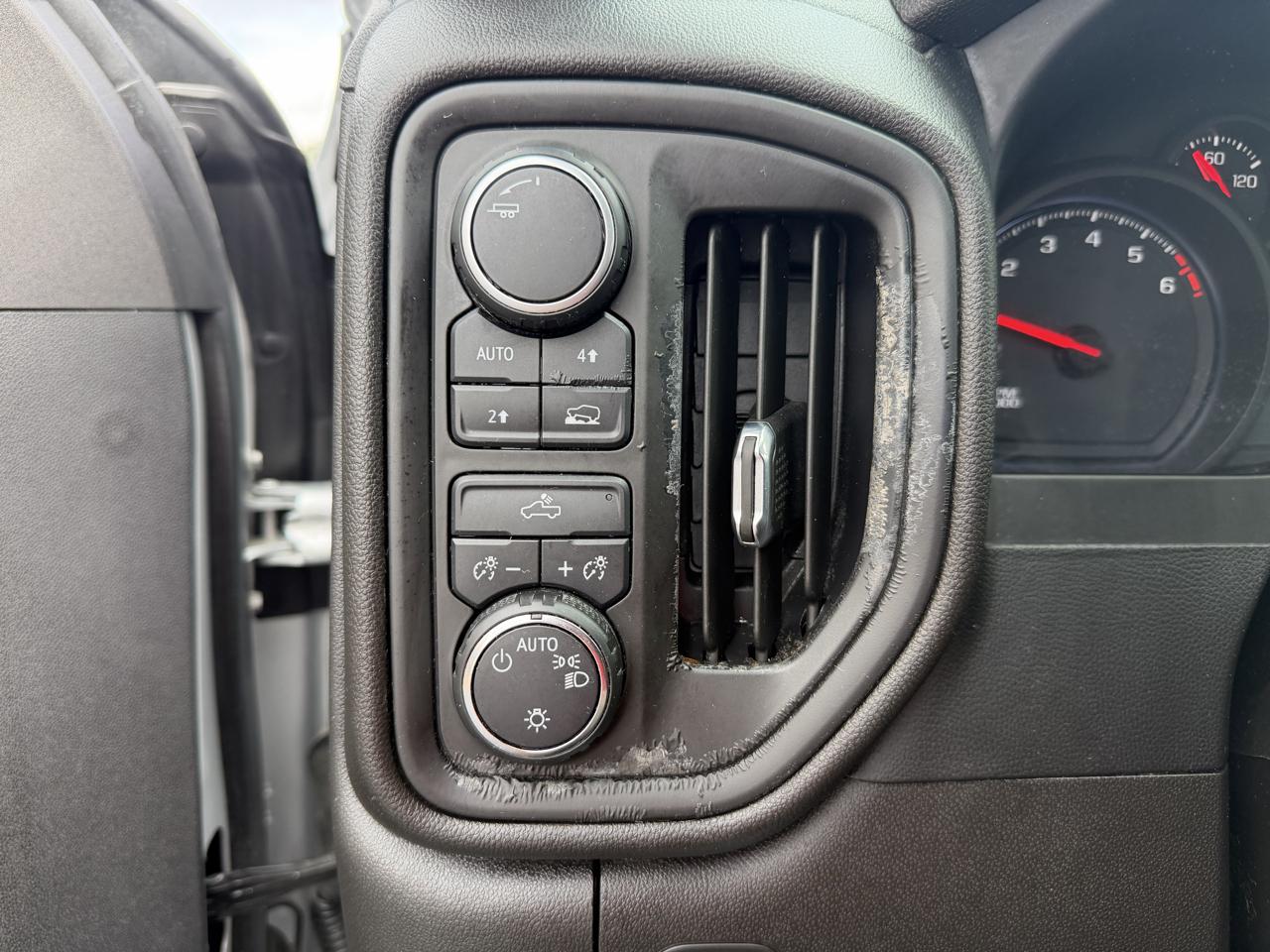Chevrolet Silverado 1500 LTD 4WD Crew Cab 157" Custom 2022