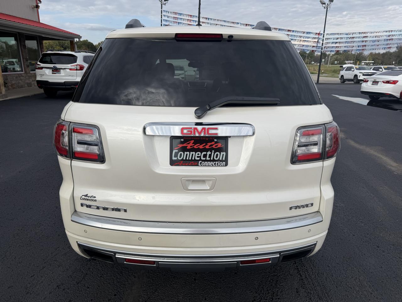 GMC Acadia AWD 4dr Denali 2013