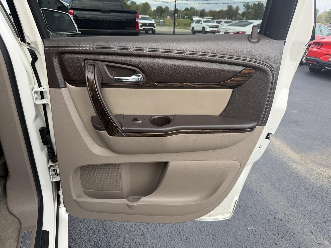 GMC Acadia AWD 4dr Denali 2013