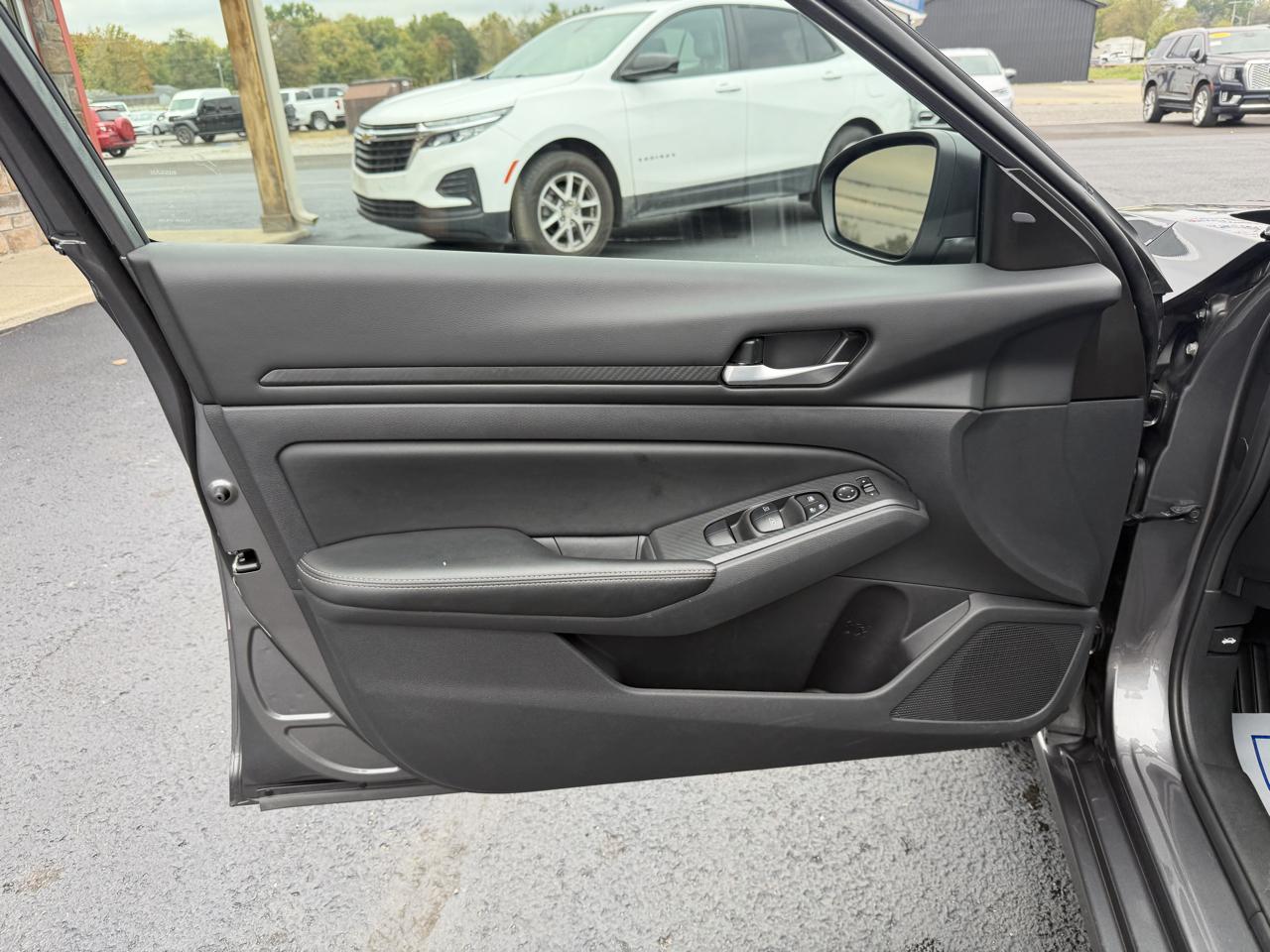 Nissan Altima SV FWD 2025